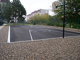 Kliknutím zvětšíte